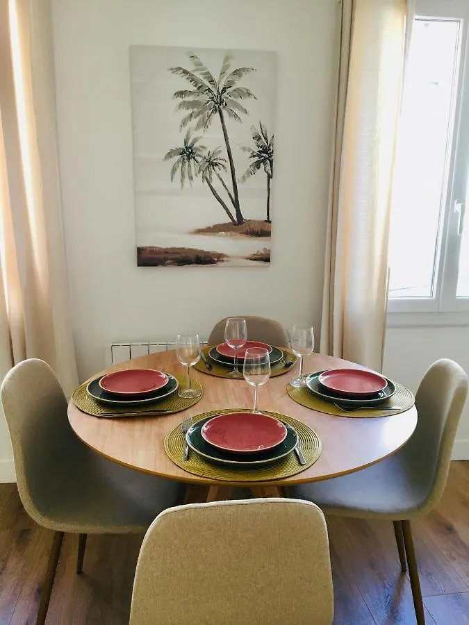 Appartement Chez Louise Et Lucette à Sanary-sur-Mer 0*,  France