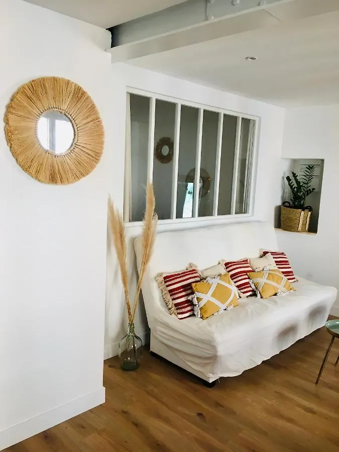 Appartement Chez Louise Et Lucette à Sanary-sur-Mer 0*,  France