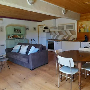 appartement-individuel-rez-de-jardin-3-a-5-personnes.midi-pyreneeshotels.com/